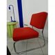 Fauteuil chauffeuse design vintage rouge orangé pied métal 70