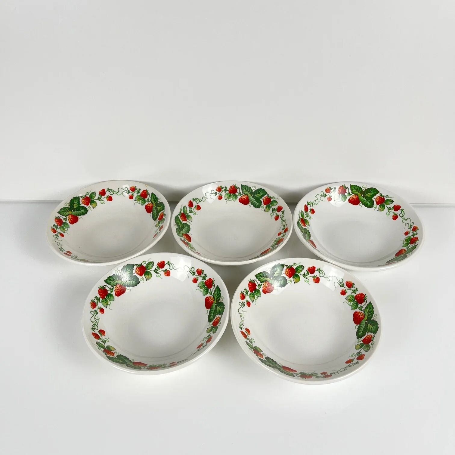 5 "Strawberry" ceramic bowls/dishes