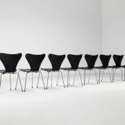 Arne Jacobsen set of eight 3107 Butterfly dining chairs Fritz Hansen Denmark 1967