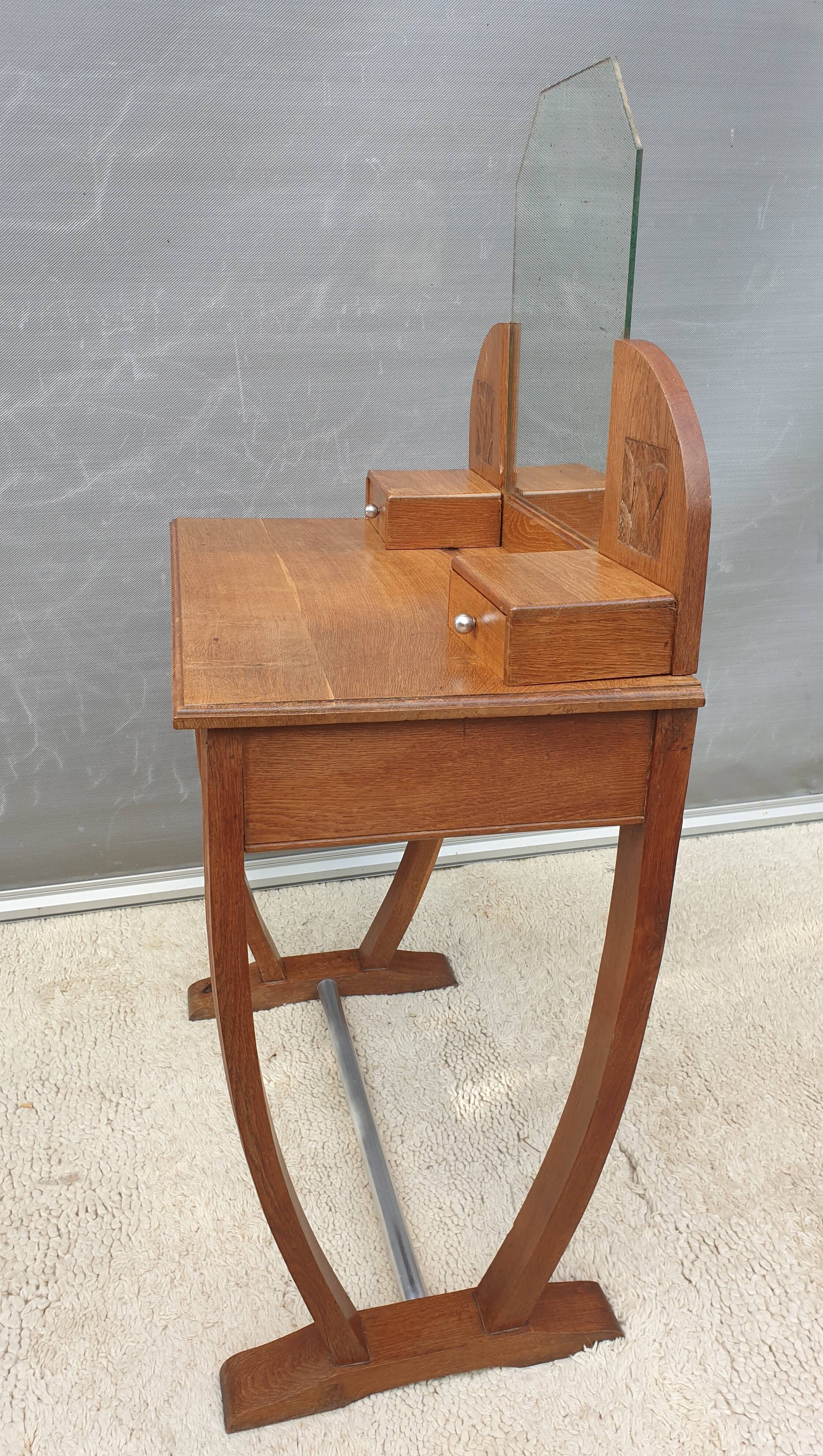 Art Deco dressing table gondola base