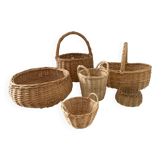 Series of 6 vintage wicker baskets