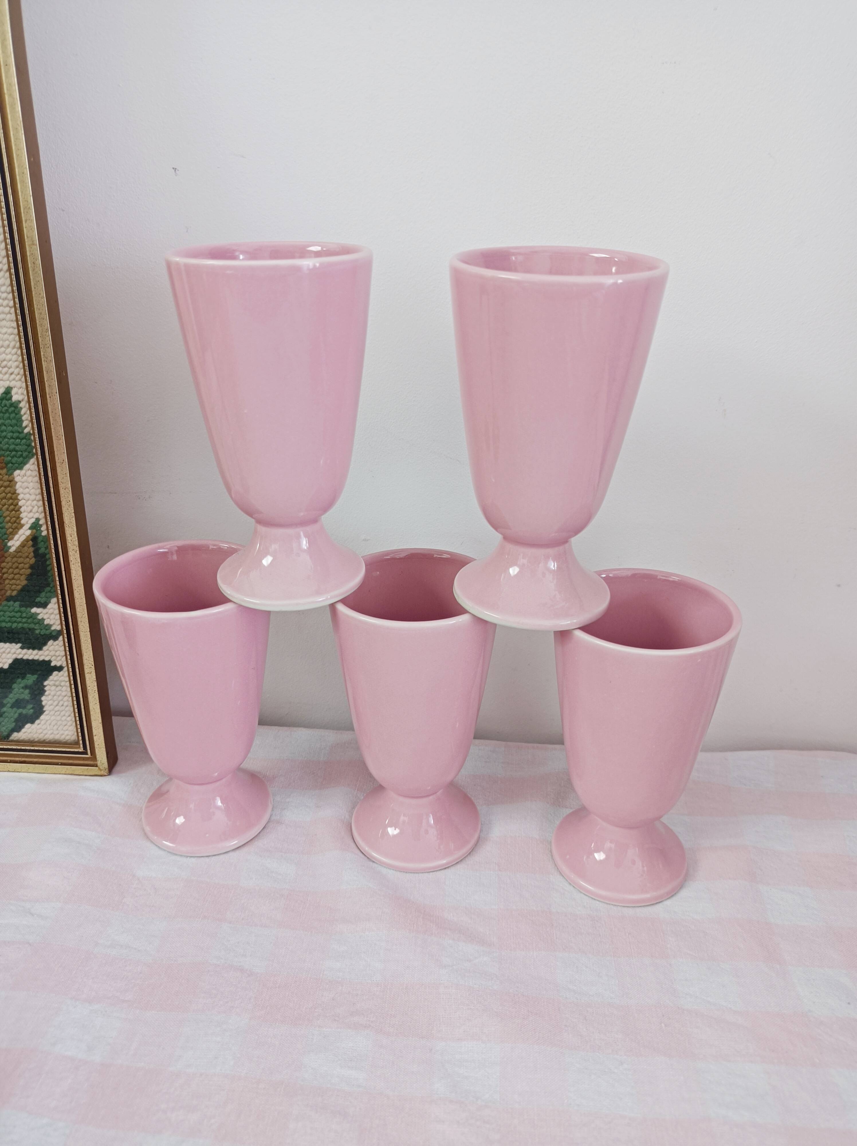 Coffee service, coffee pot and 5 pink mazagrans