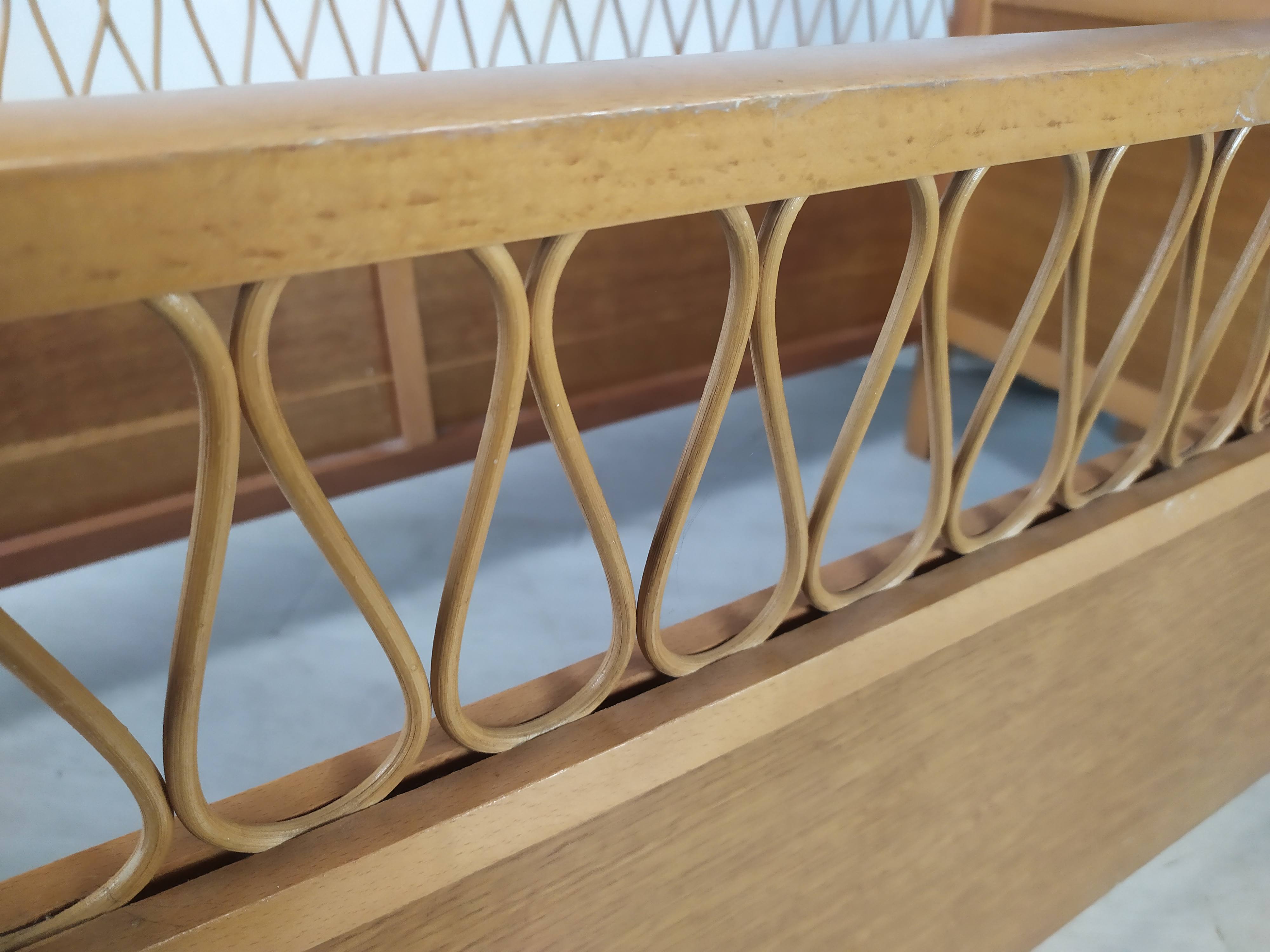 Vintage rattan child bed