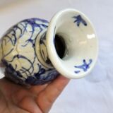 Vase chinois ancien céramique décor de fleurs blanc bleu