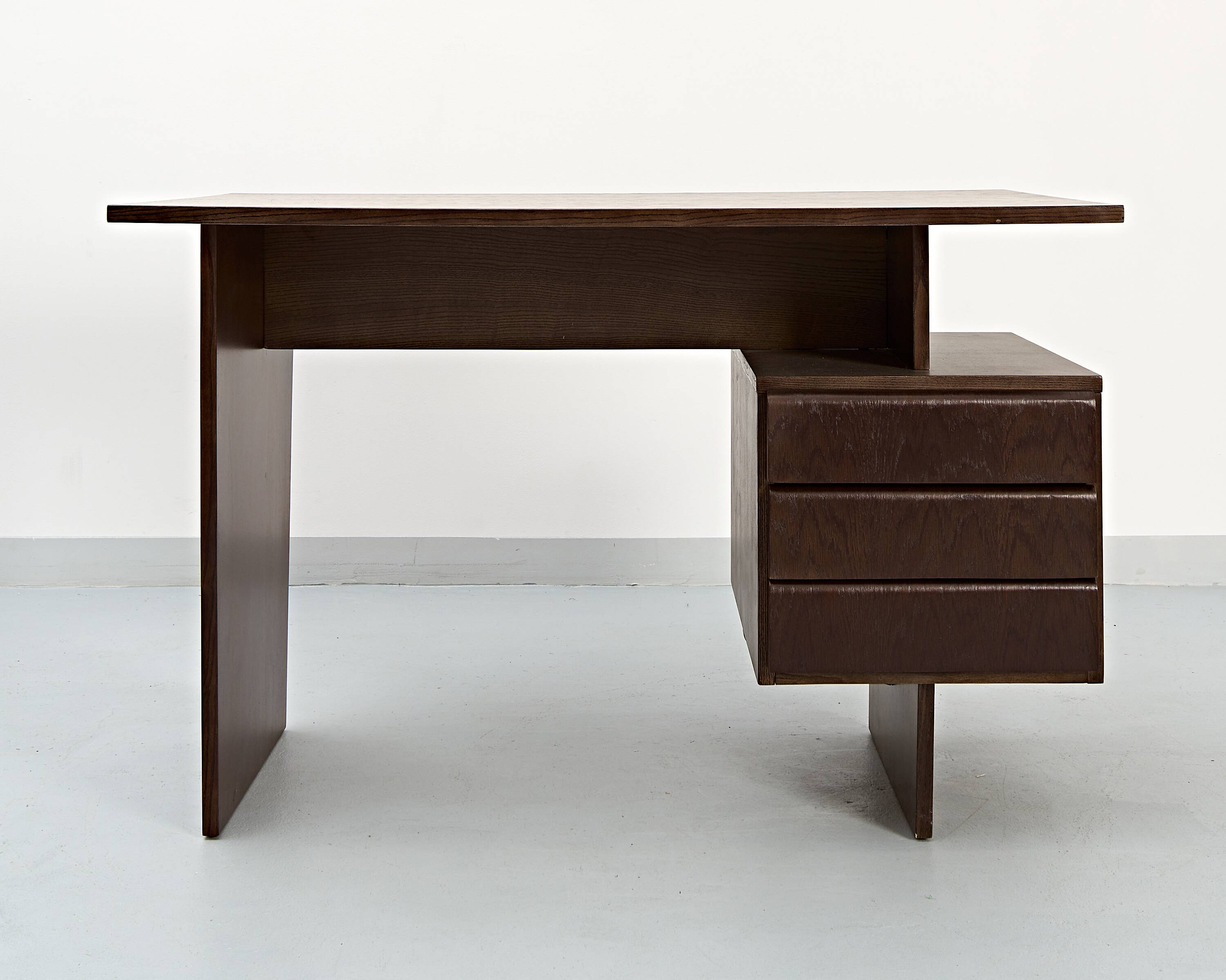 Czechoslovakian Writing Desk by Bohumil Landsman for Jitona, 1970s