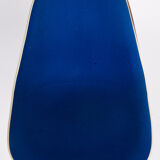 DSX Eames fiberglass chair