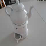 Porcelain teapot with keep-warm system