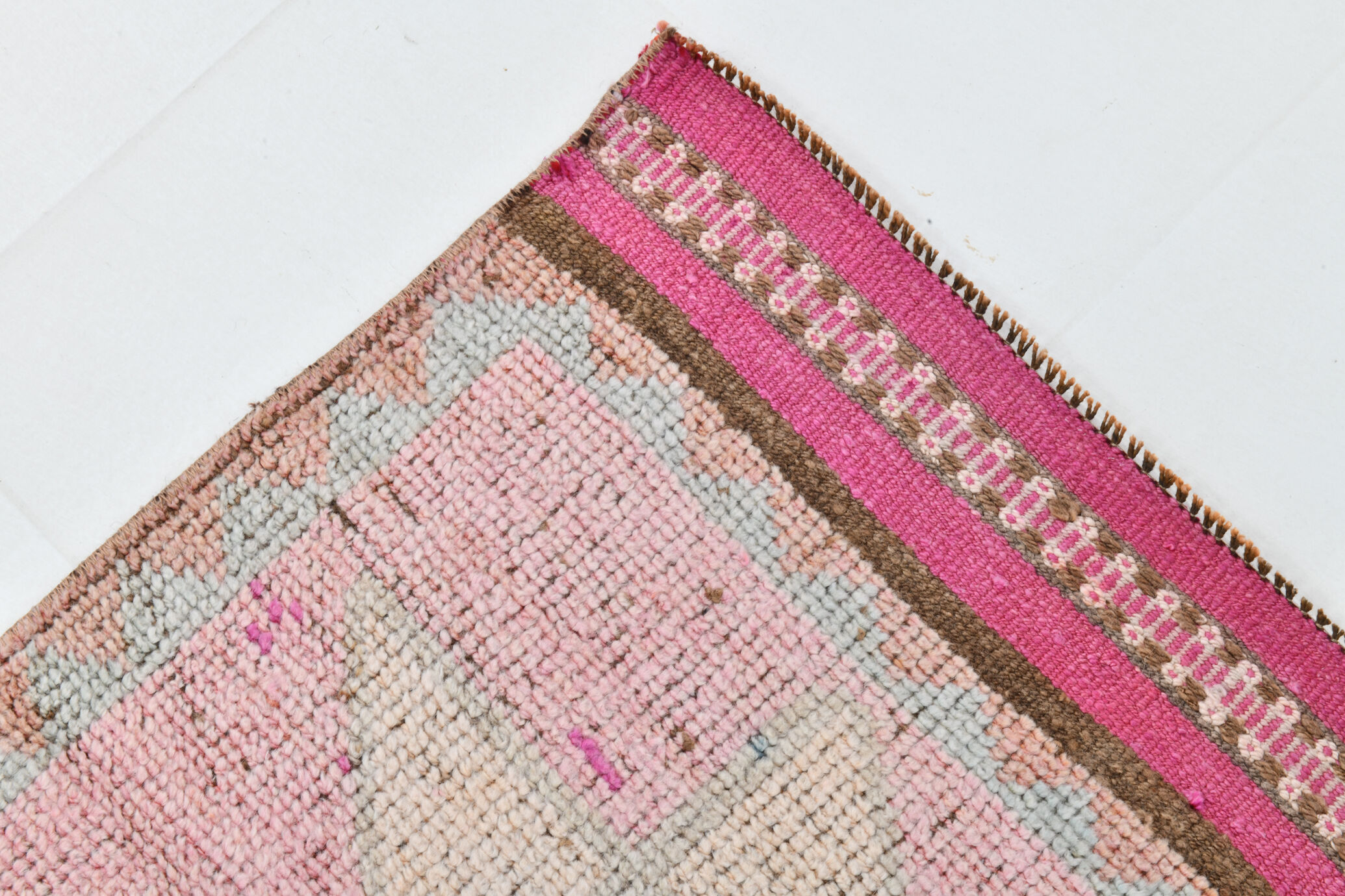 3x11 pale pink vintage runner rug 104x328cm