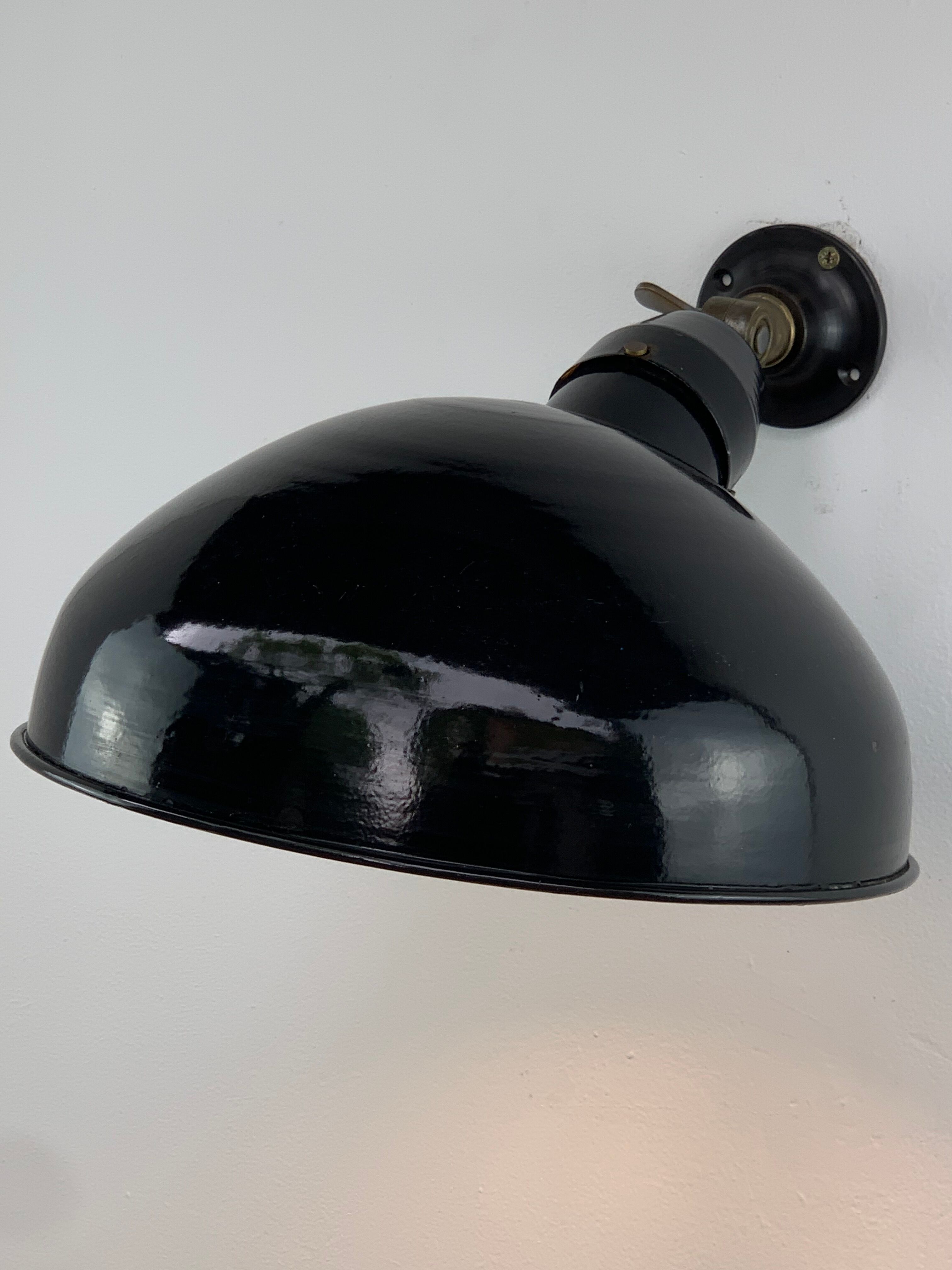 1940 workshop wall lamp