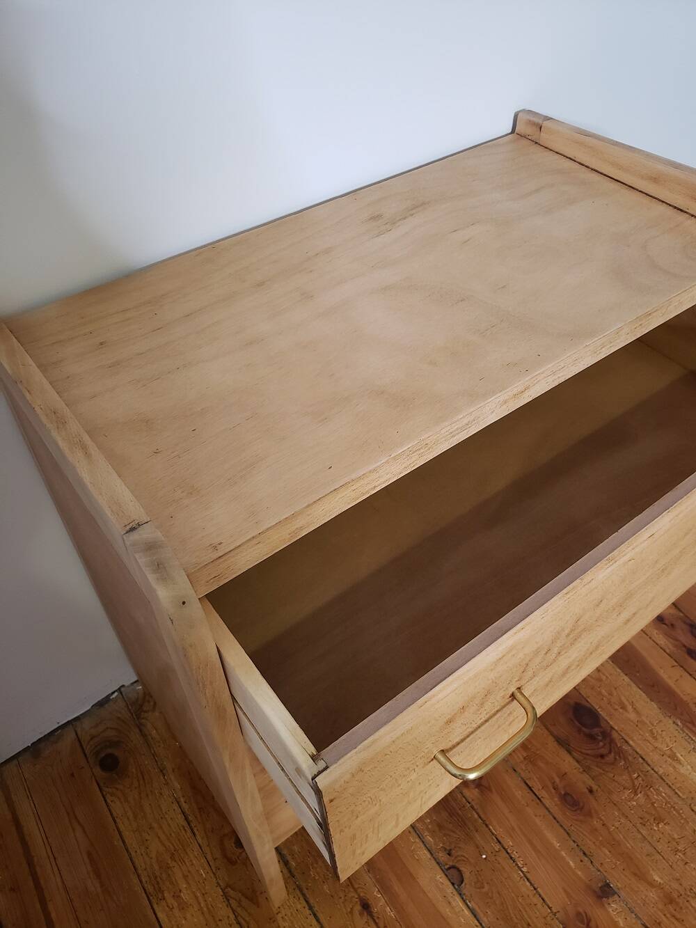 vintage chest of drawers