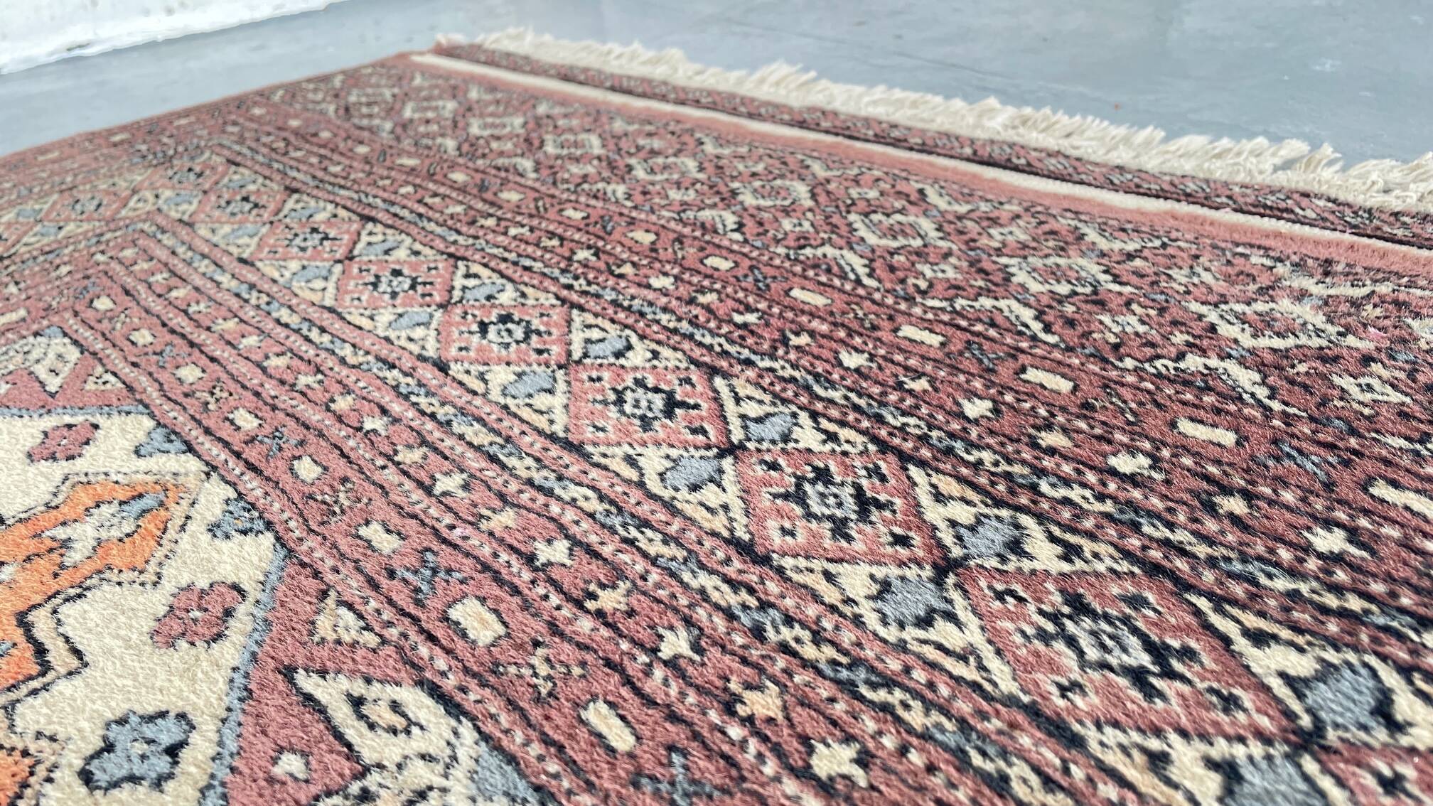 Tapis oriental pakistan gris-pourpre 196cm x 126cm