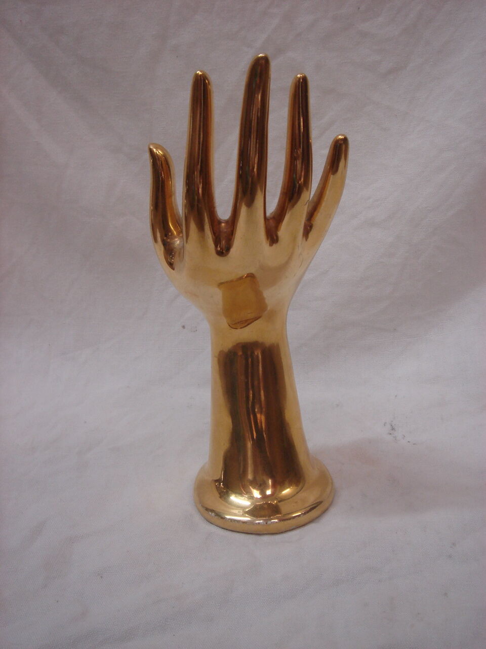 Golden hand soliflore vase, 70s baguier