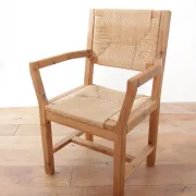 Ensemble de quatre chaises de salle à manger danoises modernes du milieu du siècle en papercord et pin massif.