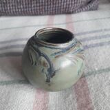 A very original ceramic vase from Denbac