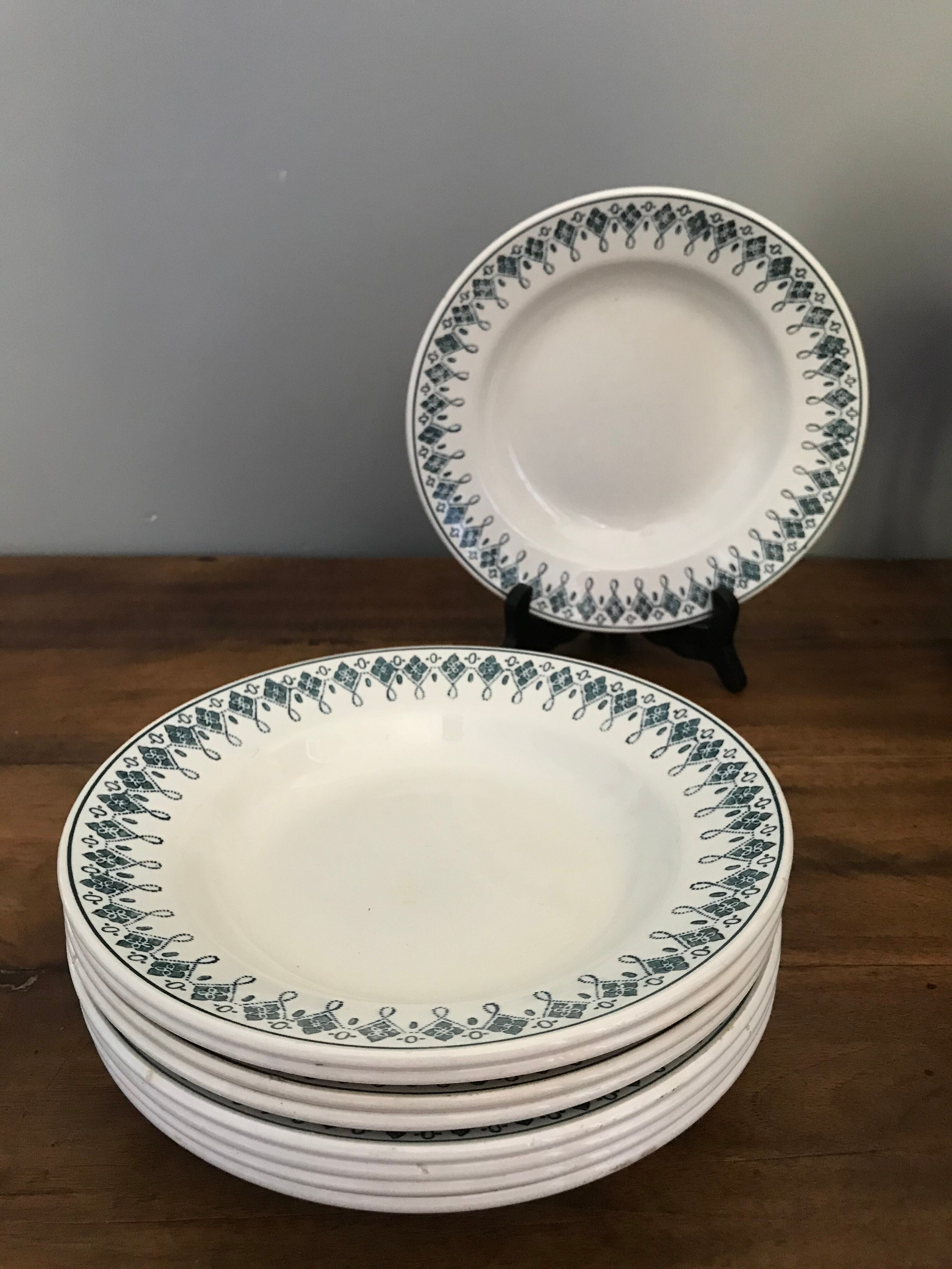 Nine st Amand hollow plates