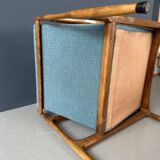 Une paire de fauteuils turquoise