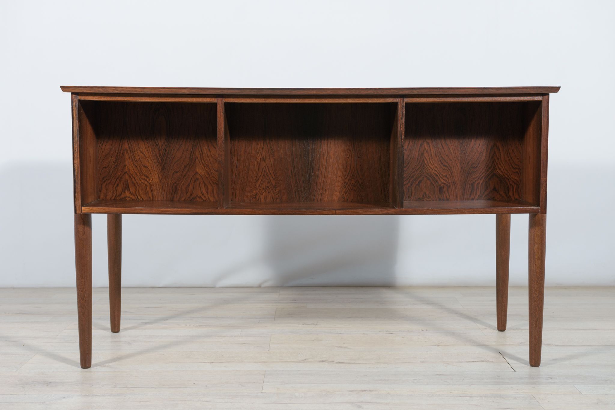 Bureau en palissandre, années 1960