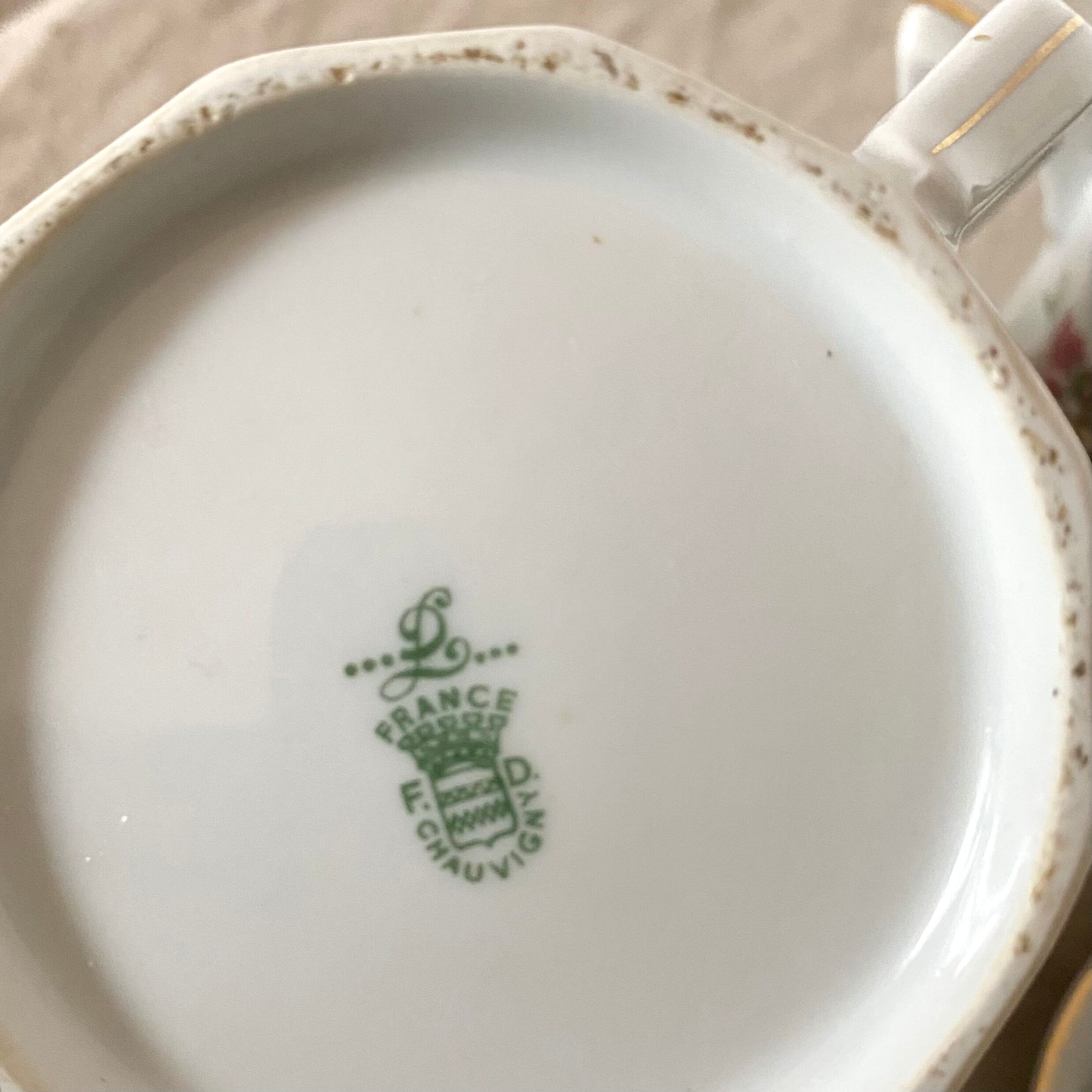 Antique tea set in Chauvigny porcelain