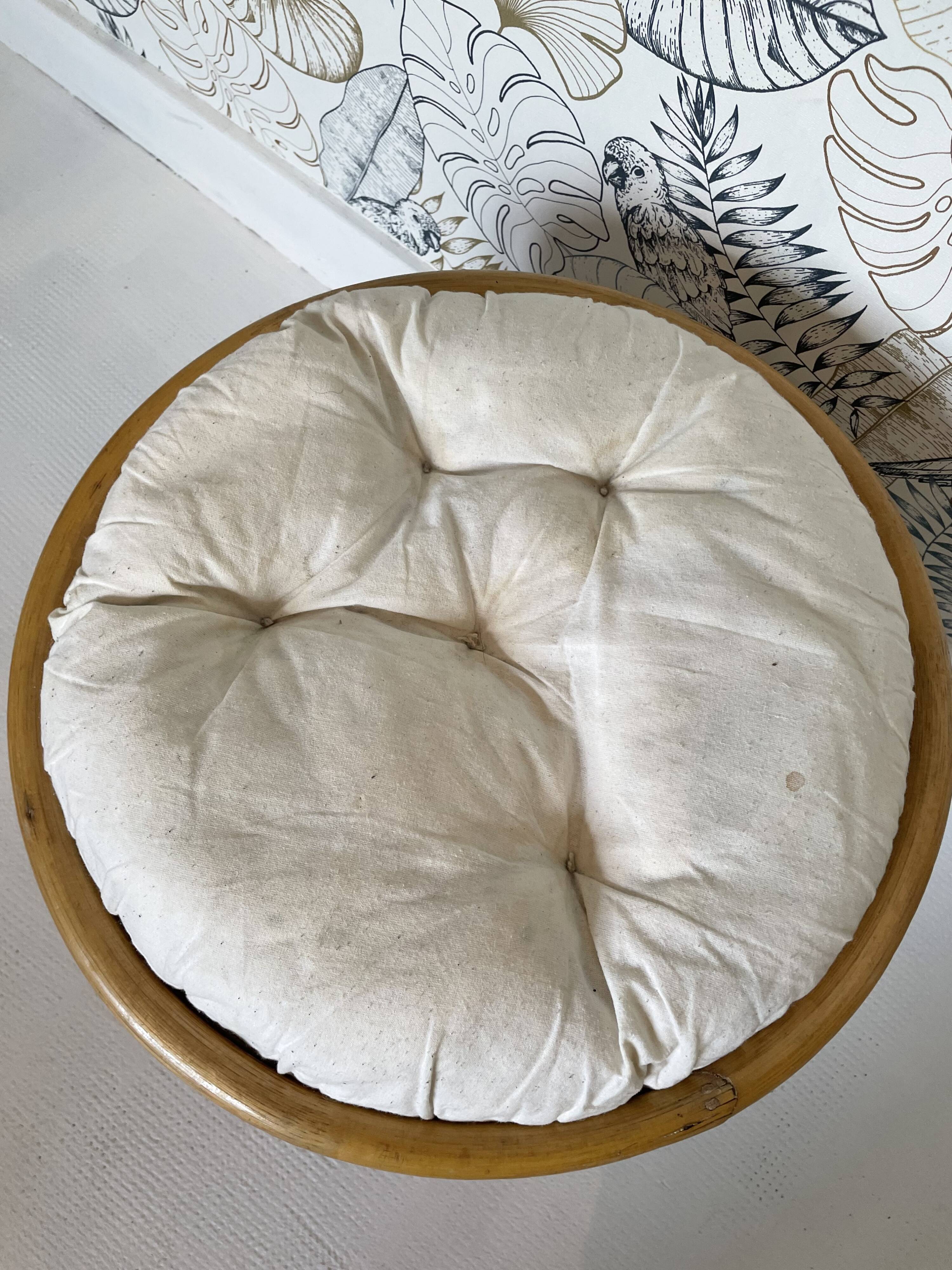Rattan pouf