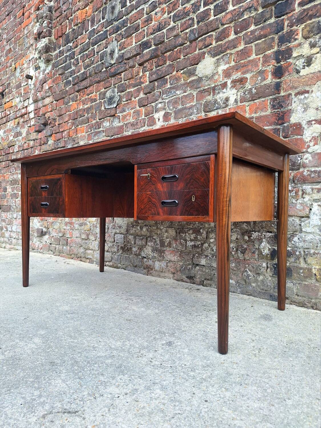 Arne Vodder rosewood desk, Danish designer furniture