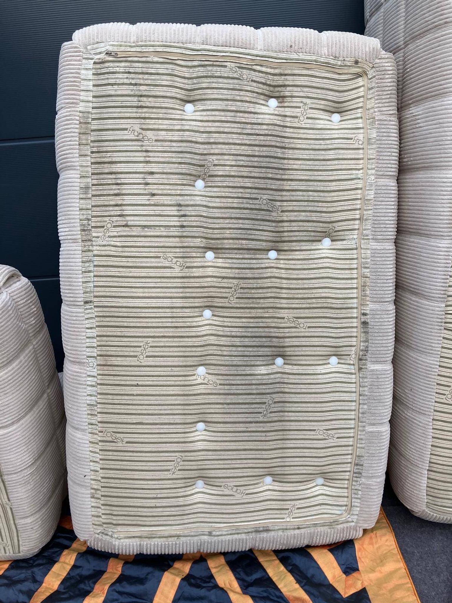 Ligne Roset Kashima 2 places Beige Velours côtelé