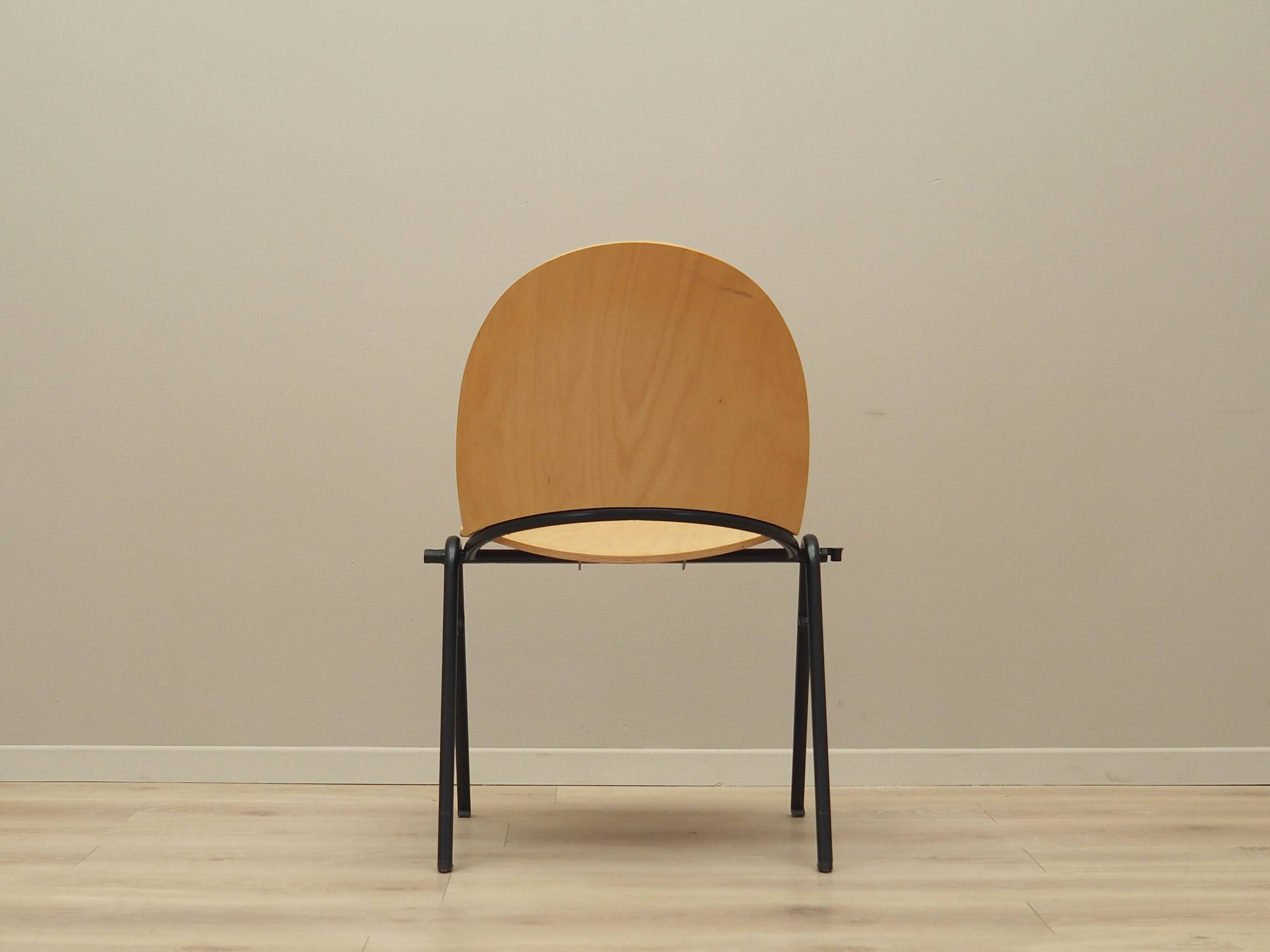 Ensemble de six chaises, design danois, années 1970, production : Danemark