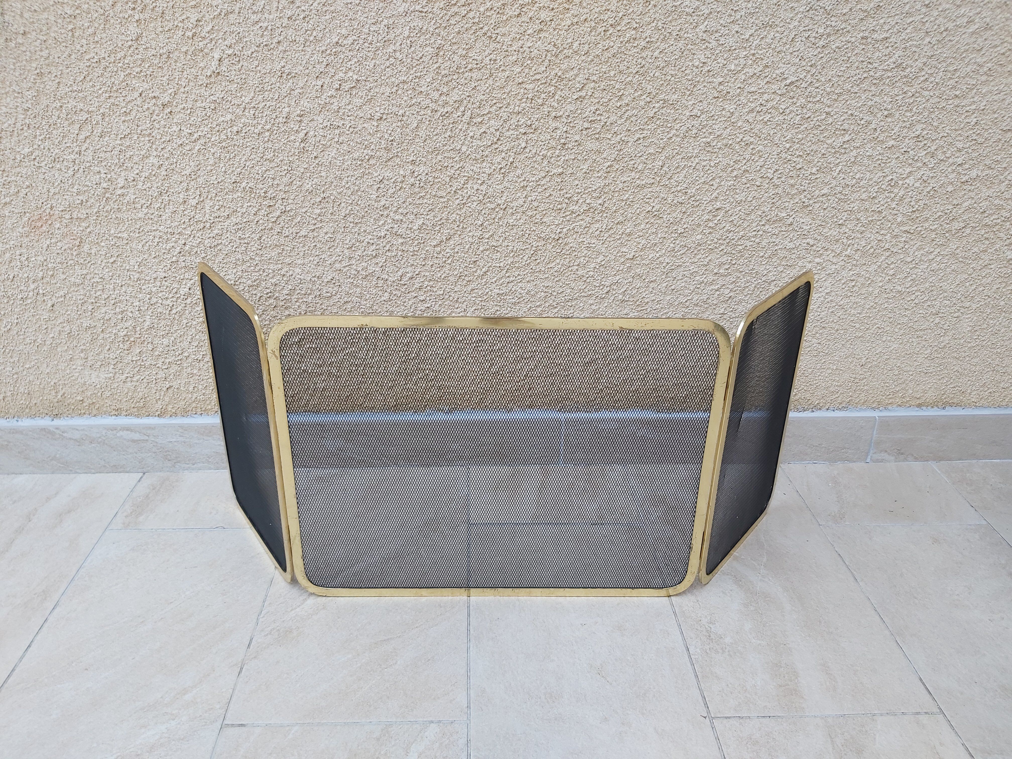 Fireplace screen