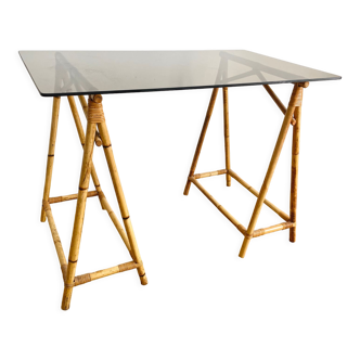 Bureau en rotin et plateau verre fumé
