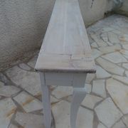 Console with a cotton grey patinated base, top in bleached walnut.