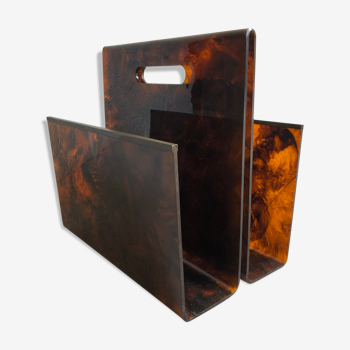 Review door in false tortoiseshell