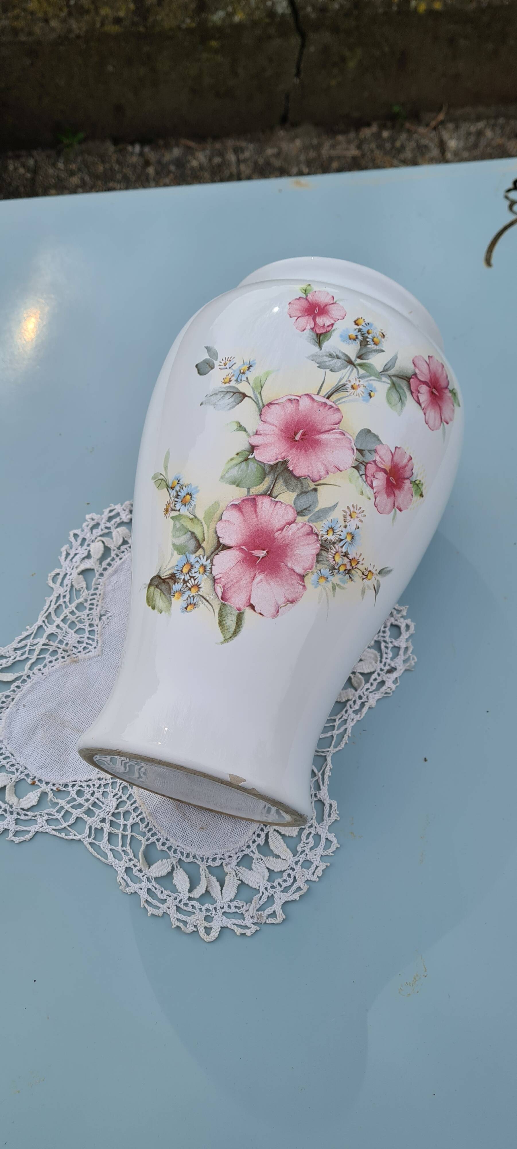 Grand vase en porcelaine blanche