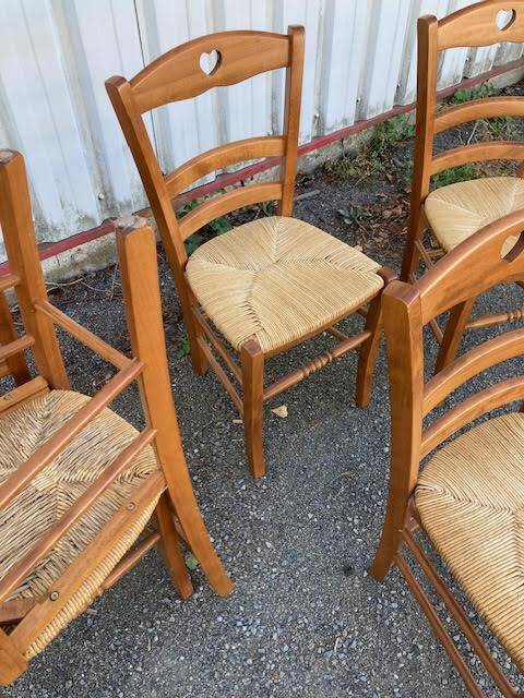 Set of 6 wooden and straw chairs