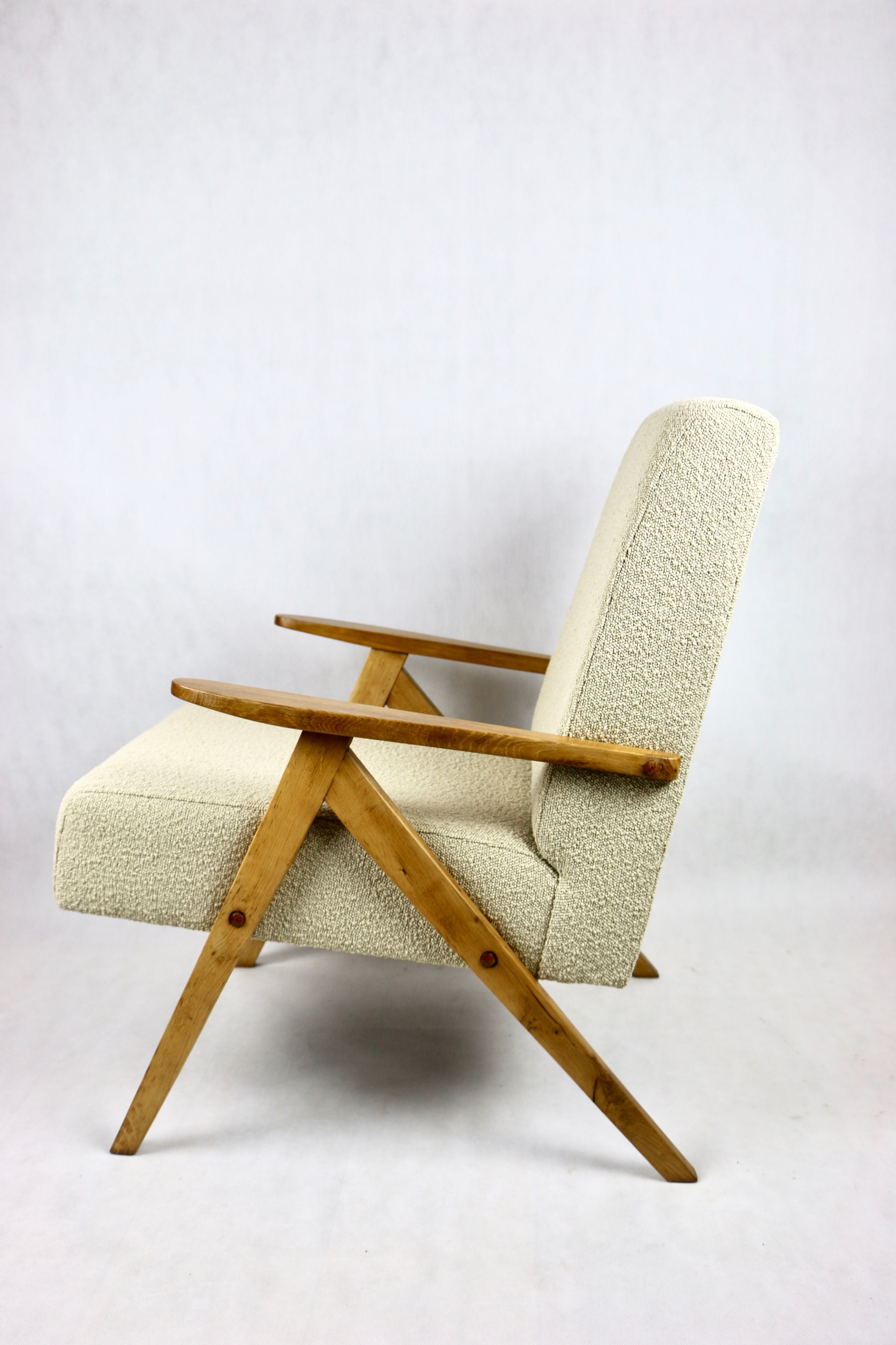 Fauteuil vintage beige boucle oak modèle b-310, années 1970