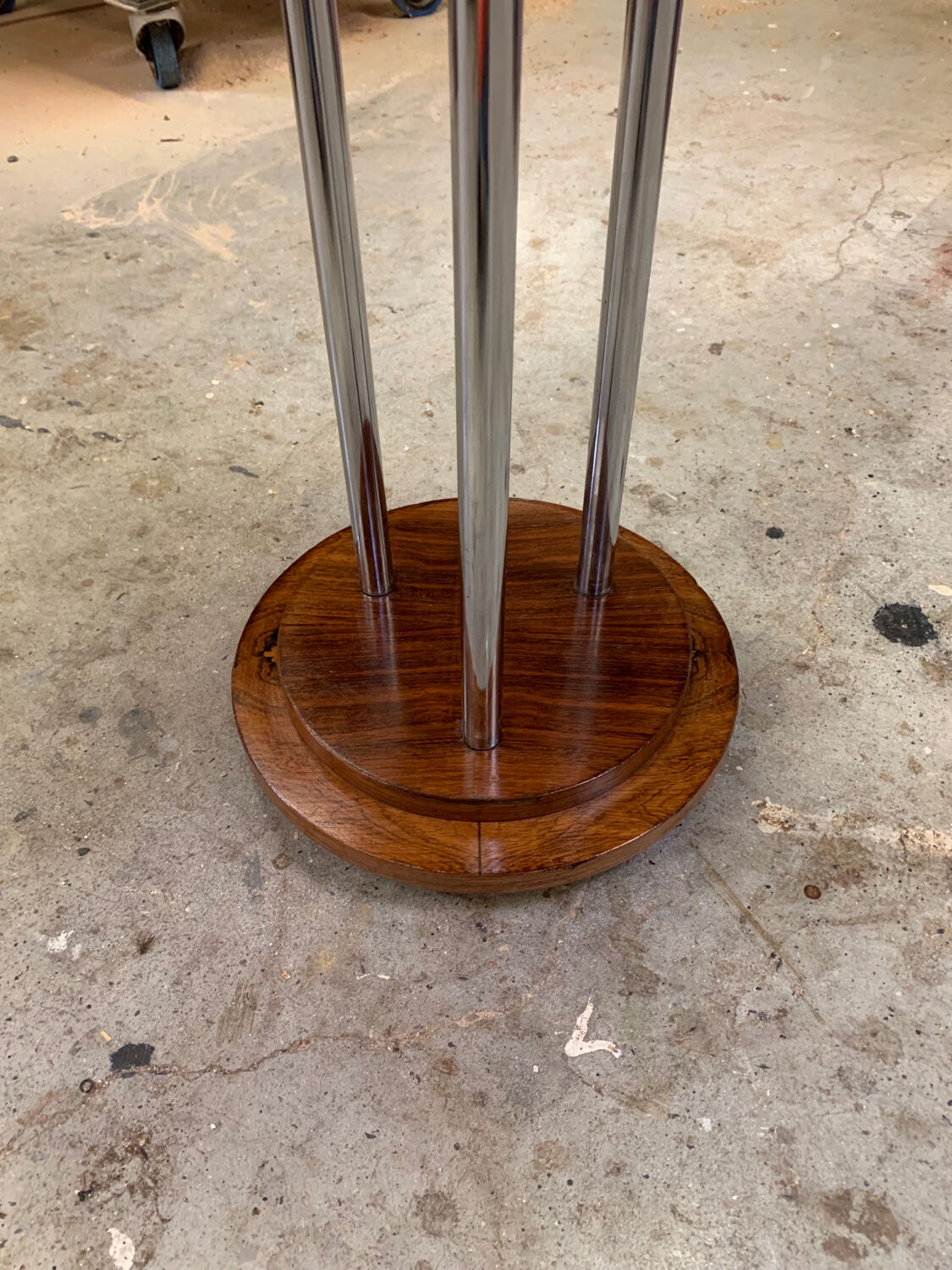 Art Deco pedestal table