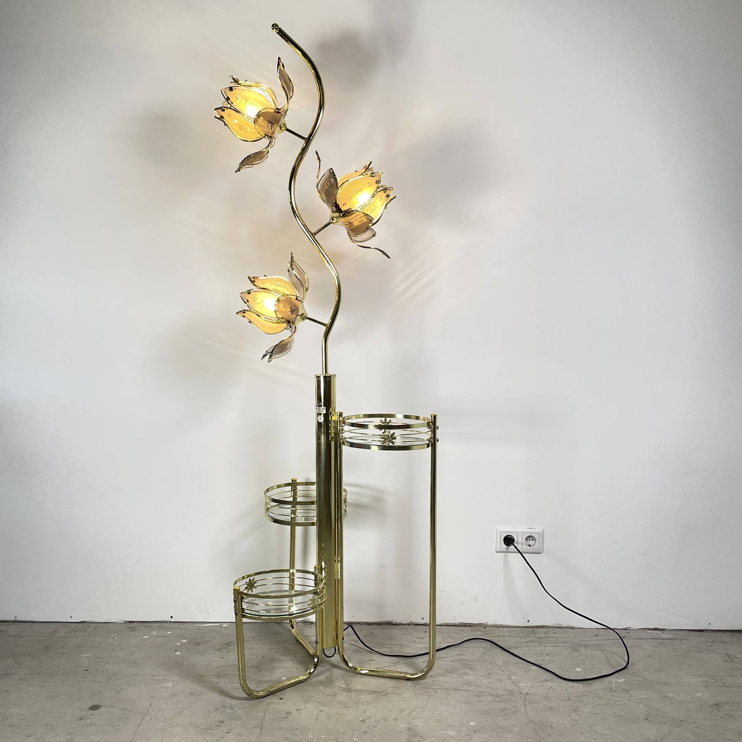 Golden lotus lamp with 3 levels
