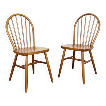 Ensemble de chaises de salle à manger en bois brun de style mid-century, design Tatra des années 1960.