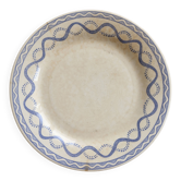 Assiette plate ancienne Gien Aurélie – Faïence ivoire motif Tissu Lesage