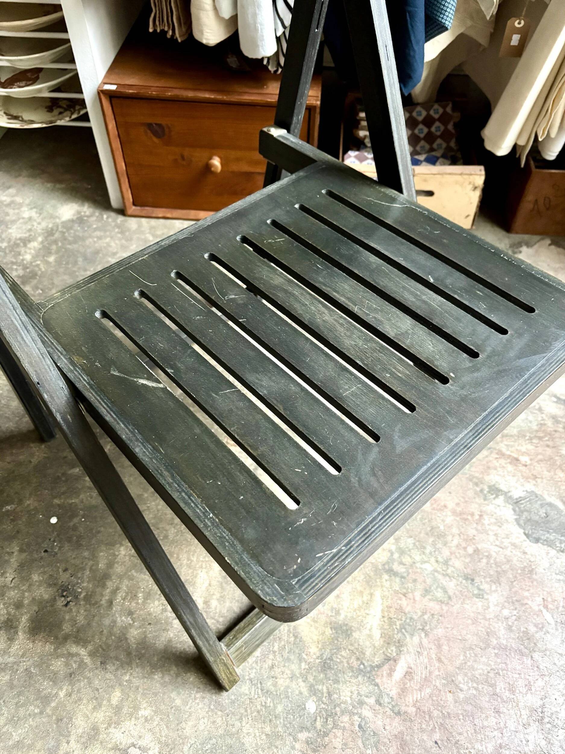 Black wooden folding chair