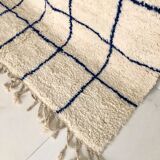 Moroccan Berber carpet Beni Ouarain with largeelle blue checkered 3.08x2m