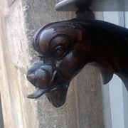 Meuble étagère sculpté