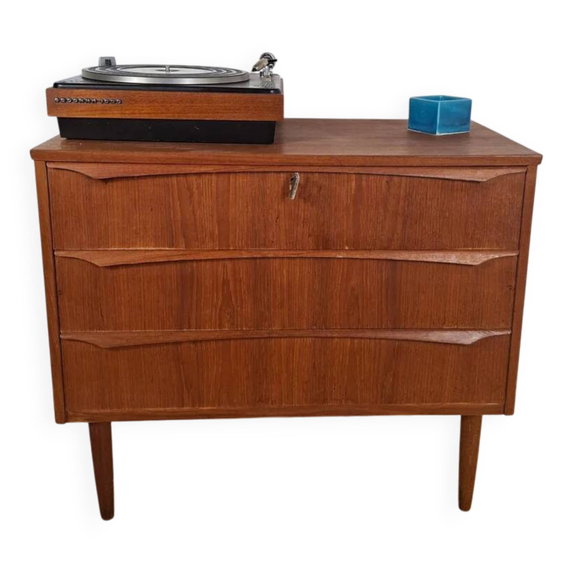Small vintage chest of drawers with three drawers – Scandinavian mid-century teak design, 1960s