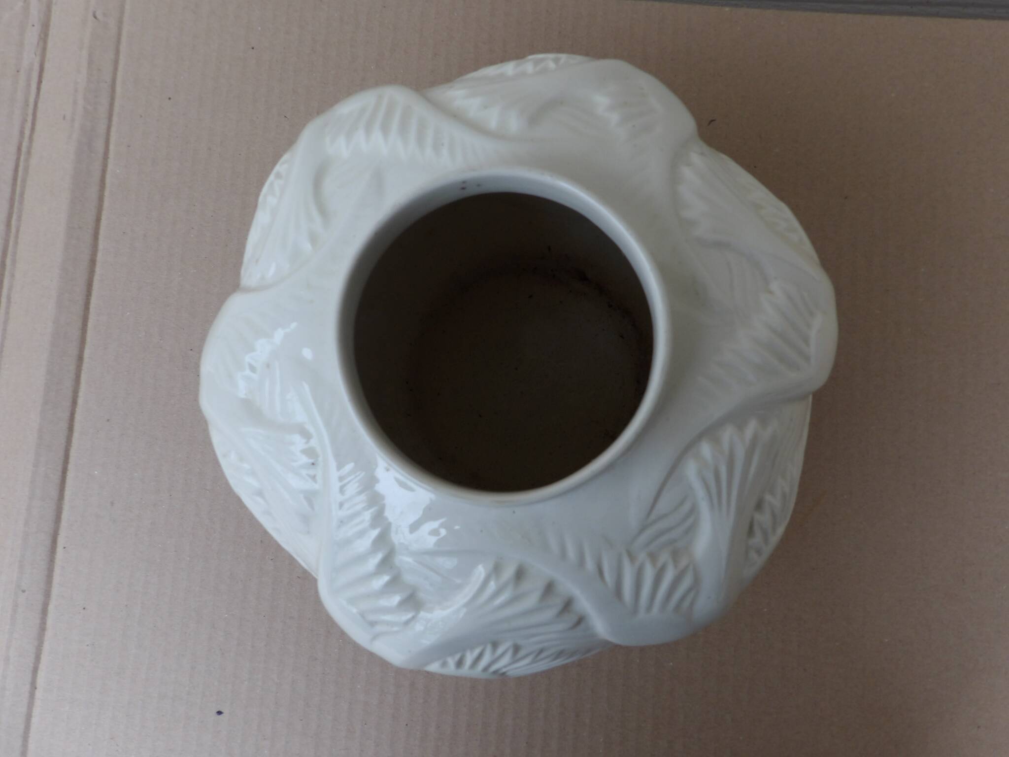 1930s ceramic ball vase with seagulls