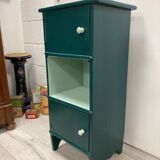 Two-door green bedside table