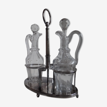 Silver oil and winery set at the beginning of the 19th century