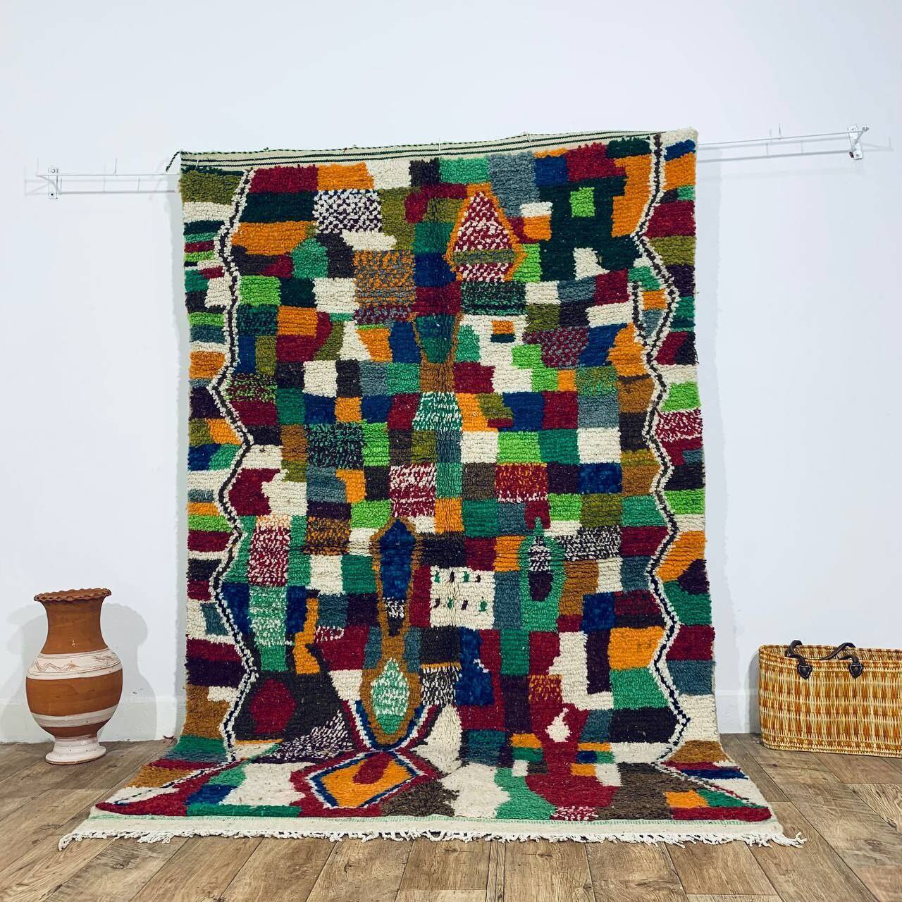 Handmade moroccan berber rug 243 x 157 cm