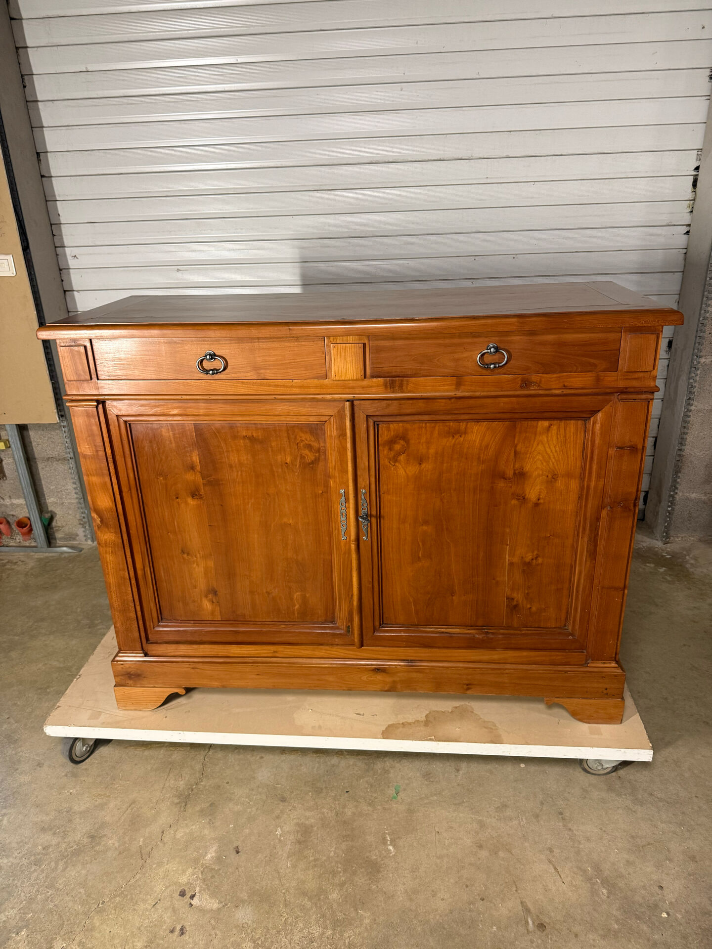 Old buffet