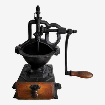 Old coffee grinder Mutzig
