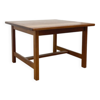 Teak coffee table by KP Møbler
