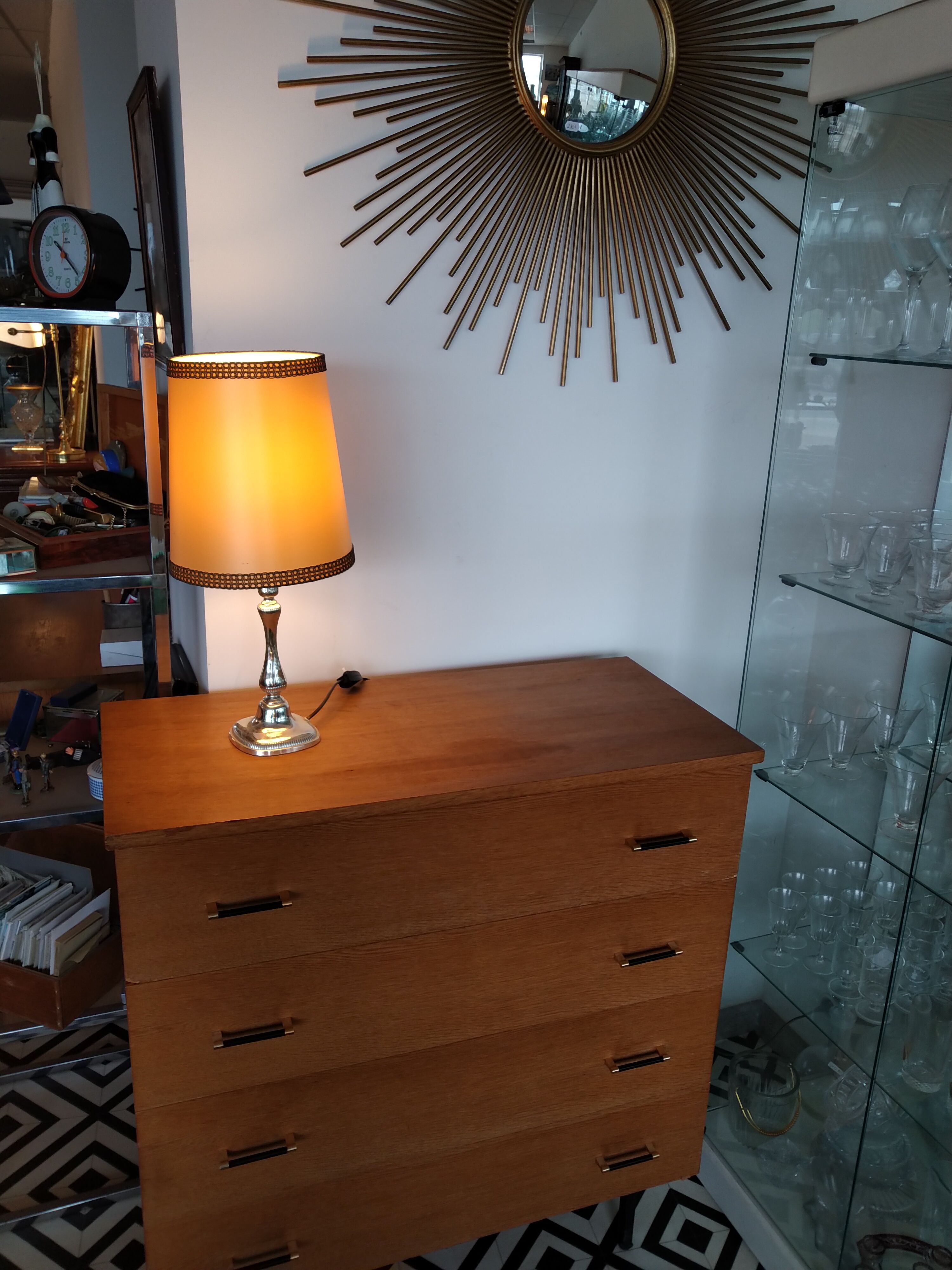 Chest of drawers 60-foot compass