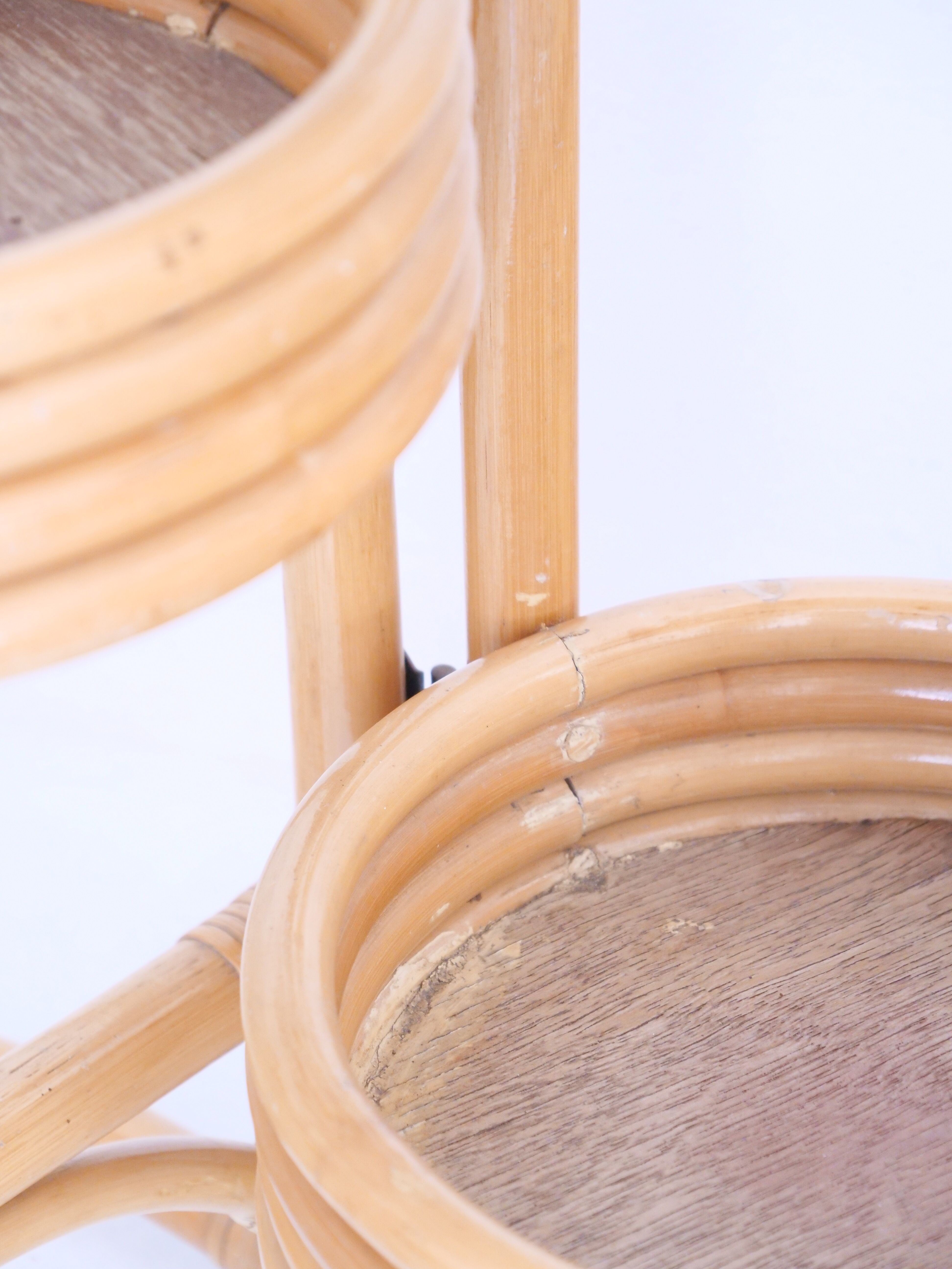 Rattan plant holder